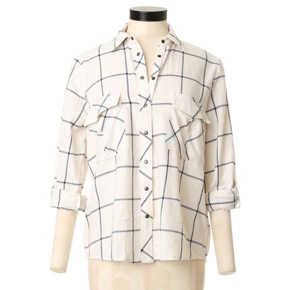 ZARA PLAID BUTTON UP - Picture 2 of 4